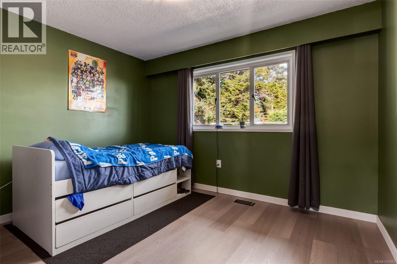 2895 Josephine St - 30