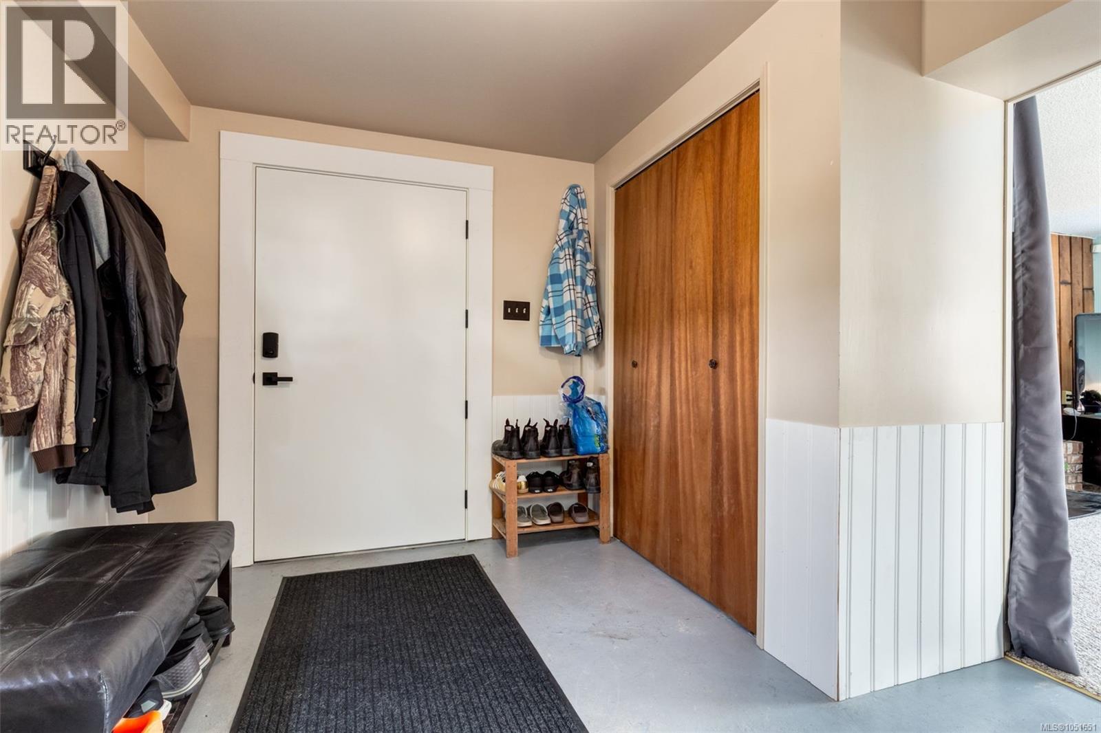 2895 Josephine St - 39