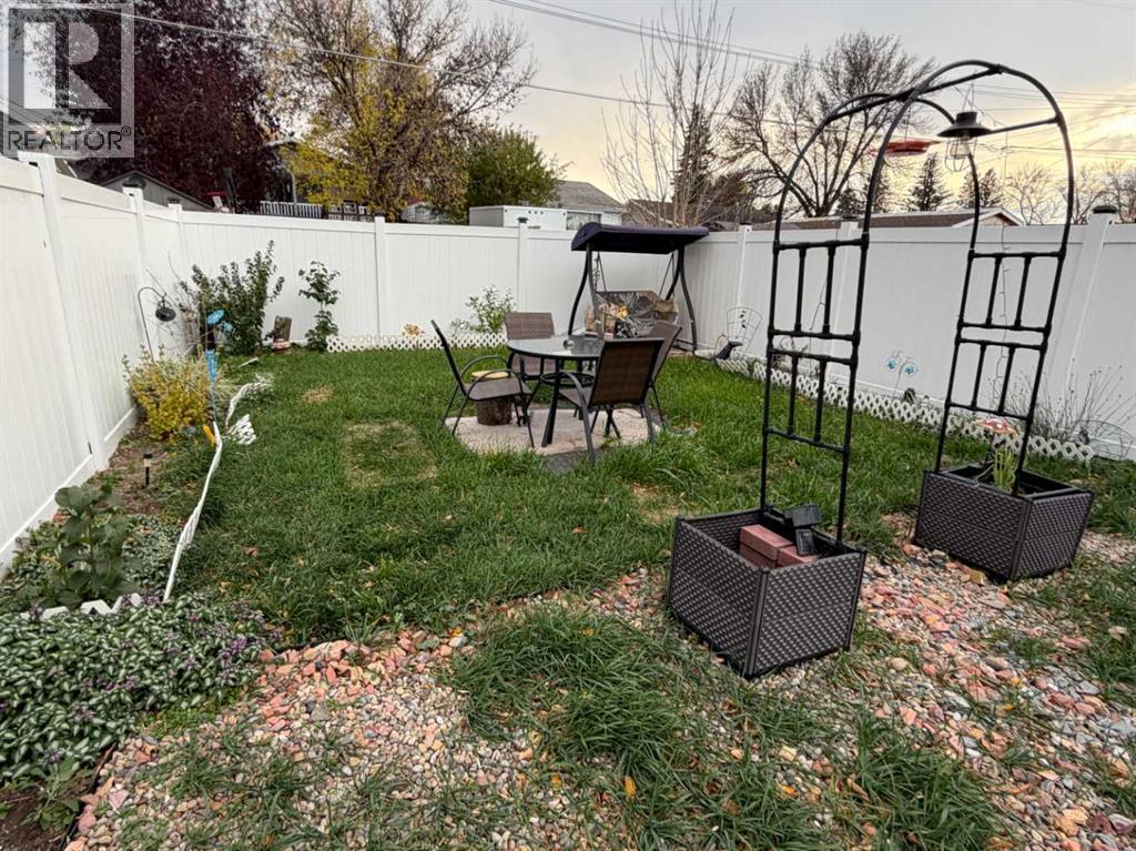 5218 42 Avenue S, Taber — photo 21