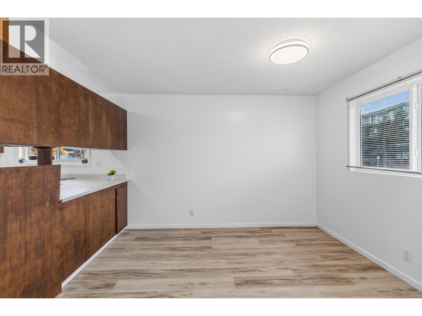 1662-1668 JOHNSON STREET - 21