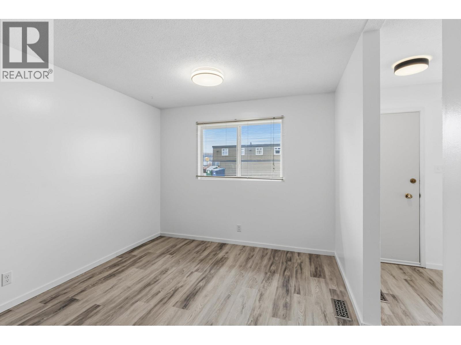 1662-1668 JOHNSON STREET - 22