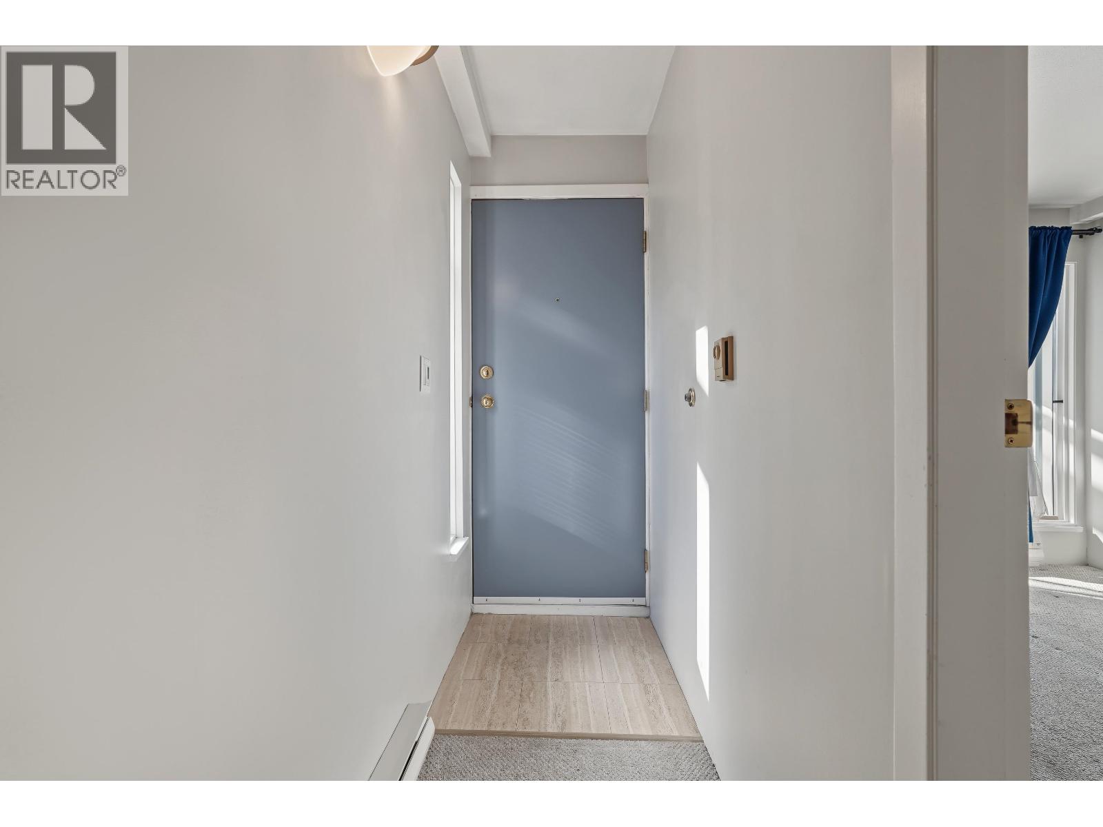 Photo of 314 2020 W 8TH AVENUE 16