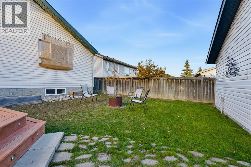 85 West Mcdougal Road, Cochrane