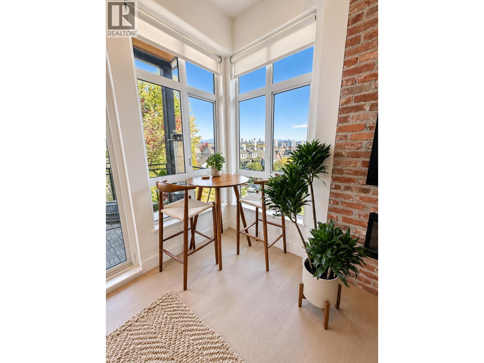 Photo of 305 300 SALTER STREET 13