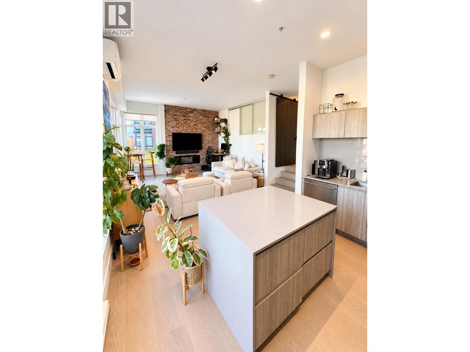 Photo of 305 300 SALTER STREET 10