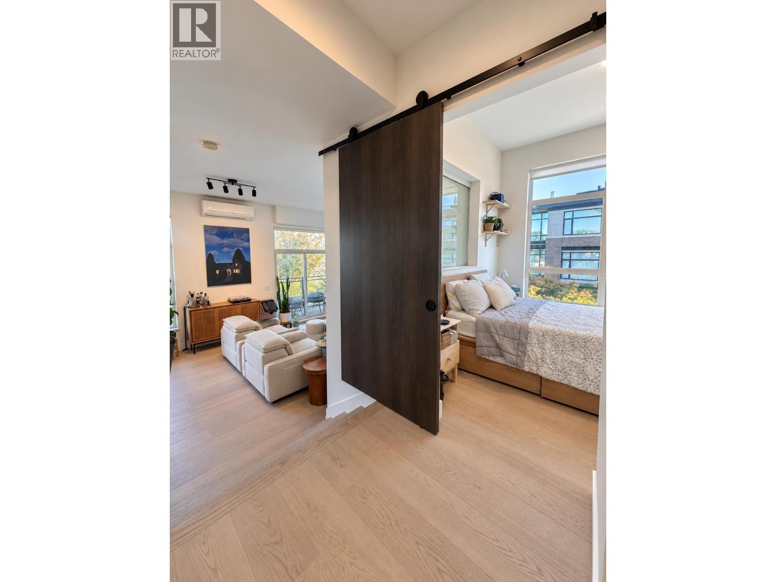 Photo of 305 300 SALTER STREET 14