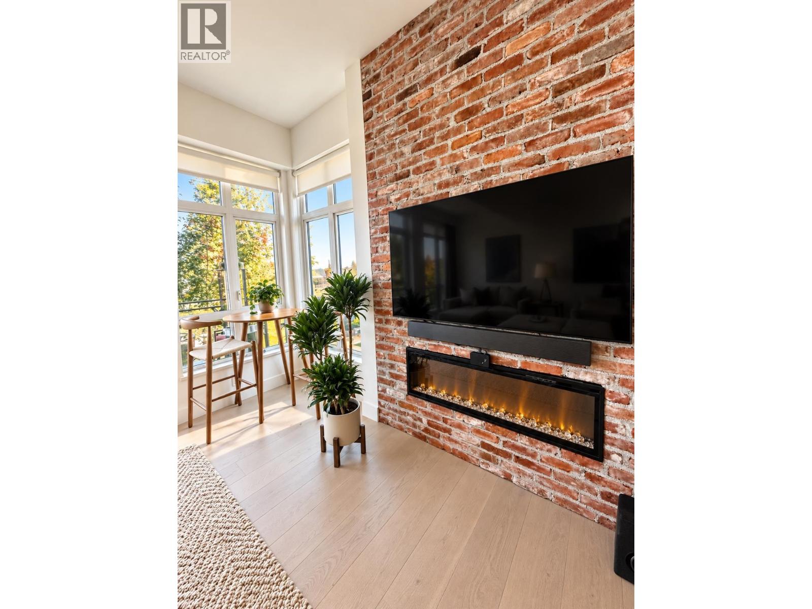 Photo of 305 300 SALTER STREET 12