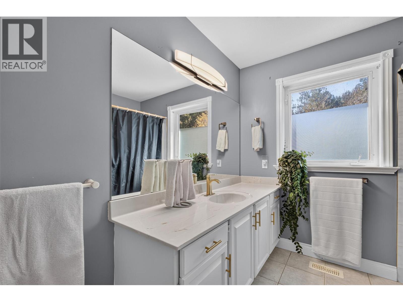  3016 Lakeview Cove Road, West Kelowna