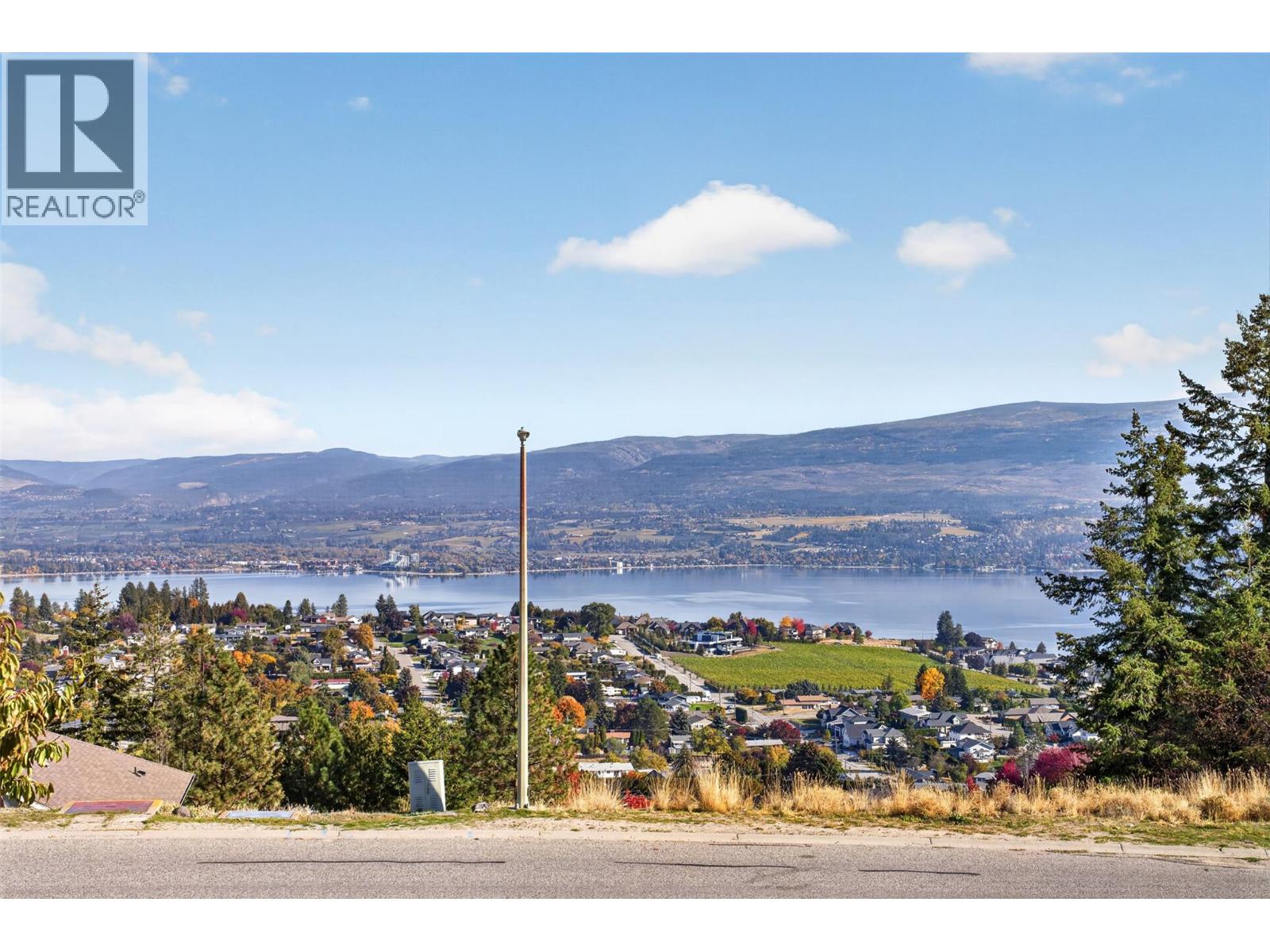  3016 Lakeview Cove Road, West Kelowna