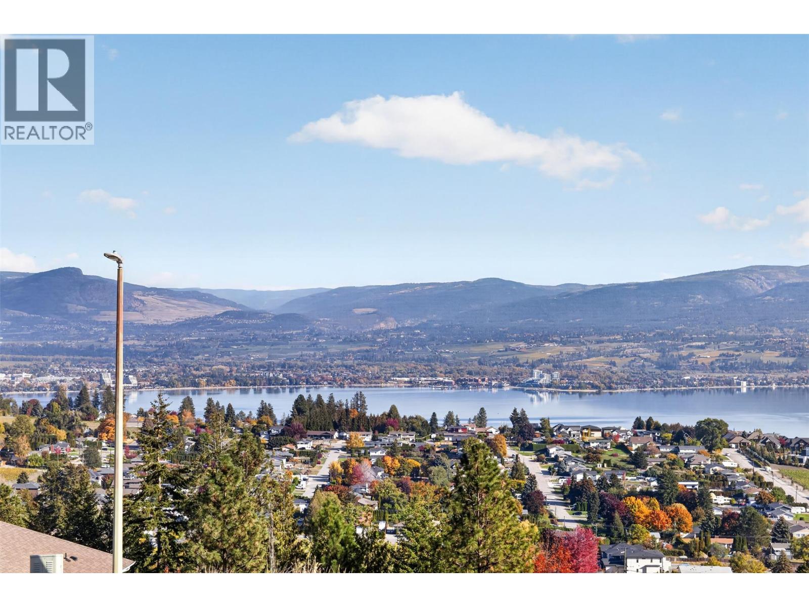  3016 Lakeview Cove Road, West Kelowna