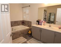 12 Tomporowski Trail, New Tecumseth, ON L9R0T3 Photo 17