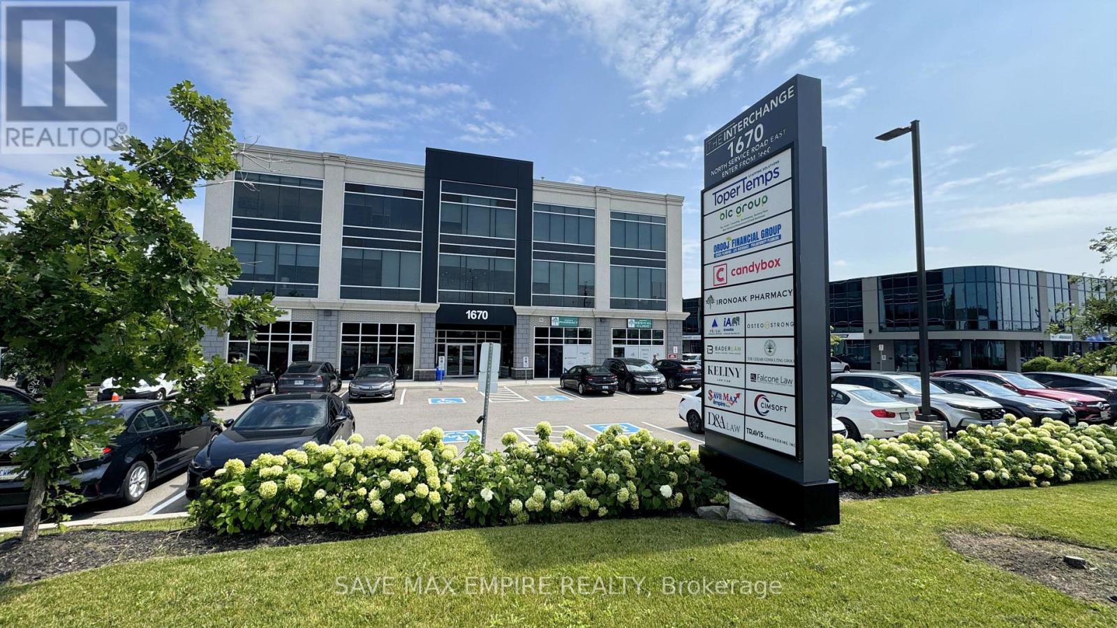 304 - 1670 NORTH SERVICE ROAD, Oakville (QE Queen Elizabeth) — photo 2