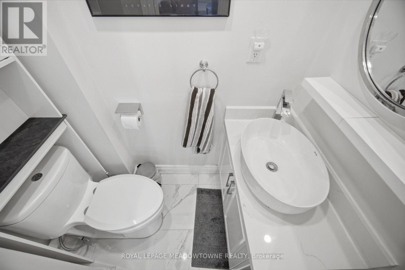 451 Westmoreland Avenue North, Toronto, ON photo 21