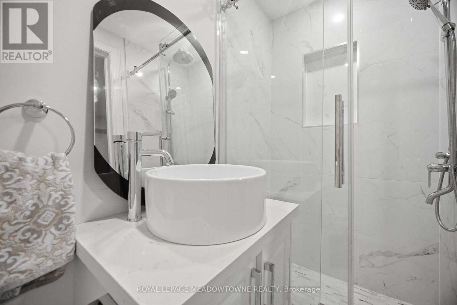 451 Westmoreland Avenue North, Toronto, ON photo 38
