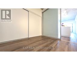 305 - 1808 St Clair Avenue W, Toronto, ON M6N0C1 Photo 9