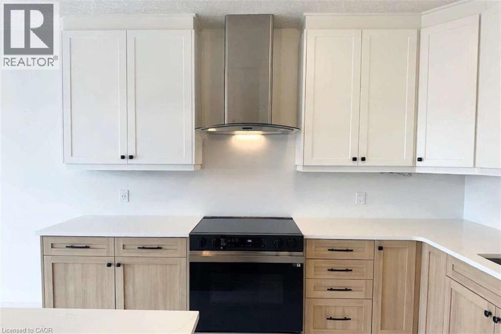 348 CANADA PLUM Street Unit# Upper — photo 3