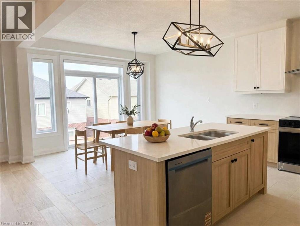 348 CANADA PLUM Street Unit# Upper, Waterloo — photo 5
