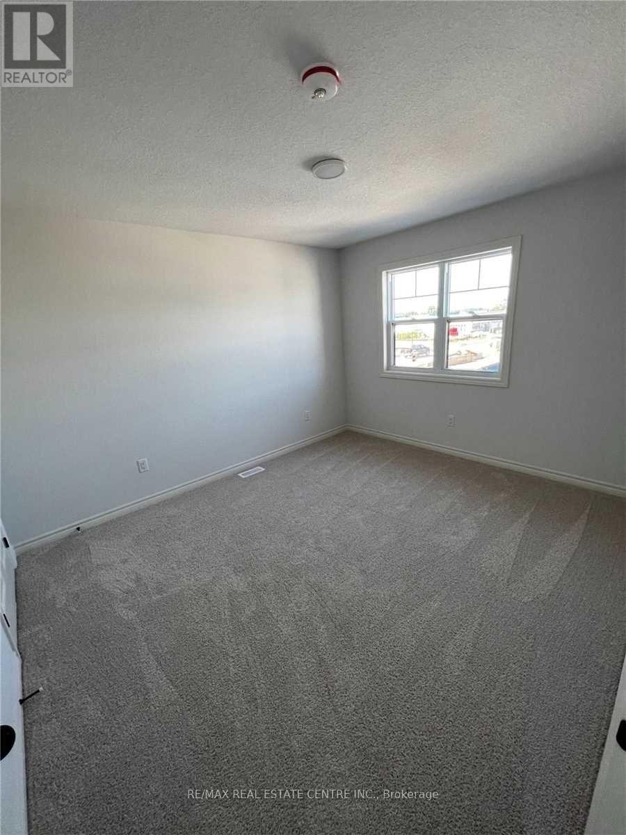3916 AUCKLAND AVENUE, London South (South W) — photo 4