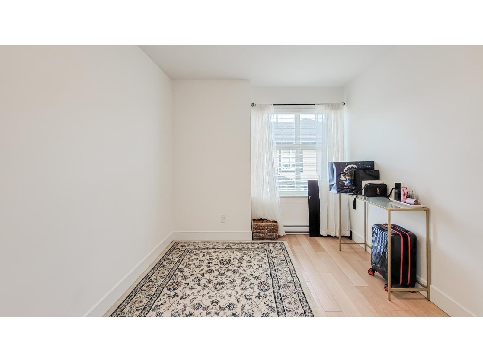 Photo of 11 6350 142 STREET 16