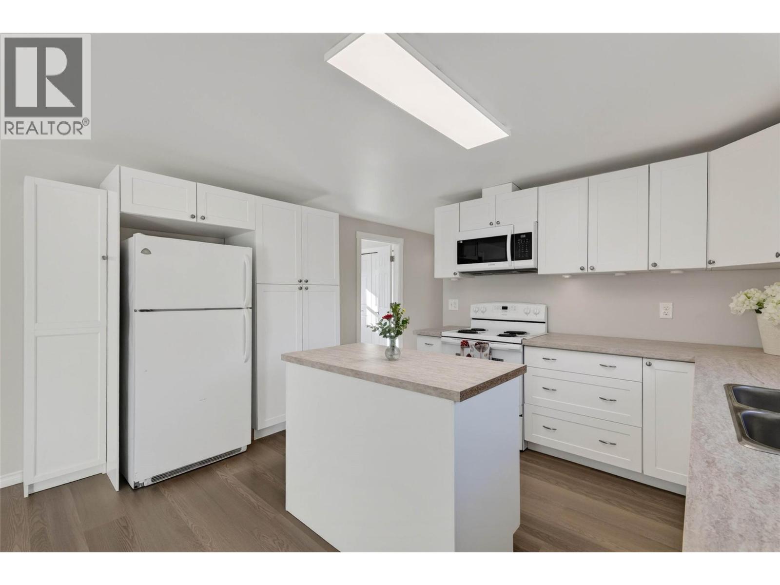902 Cottonwood Avenue - 11
