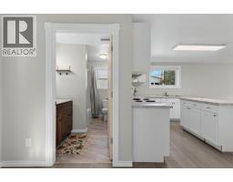 902 Cottonwood Avenue, Salmo, BC V0G1Z0 Photo 20