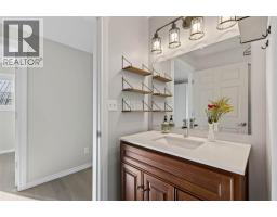 902 Cottonwood Avenue, Salmo, BC V0G1Z0 Photo 21