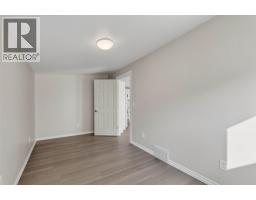 902 Cottonwood Avenue, Salmo, BC V0G1Z0 Photo 16