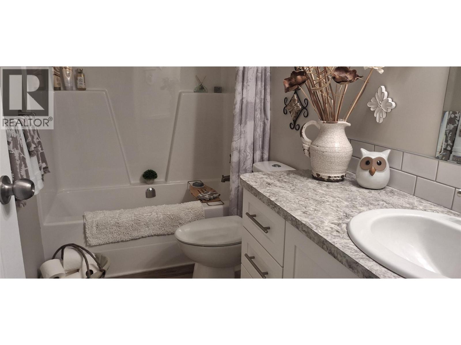 726 Whitehead Street - 23