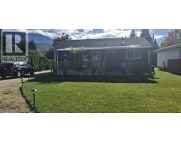 726 Whitehead Street, Sicamous, BC V0E2V1 Photo 25