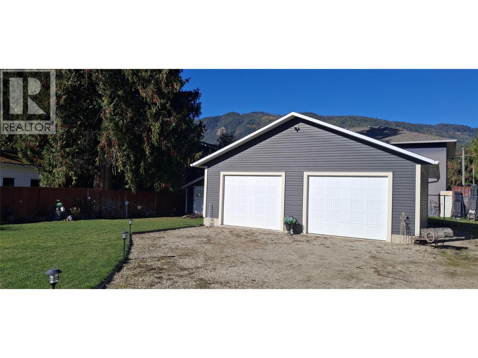 726 Whitehead Street - 37