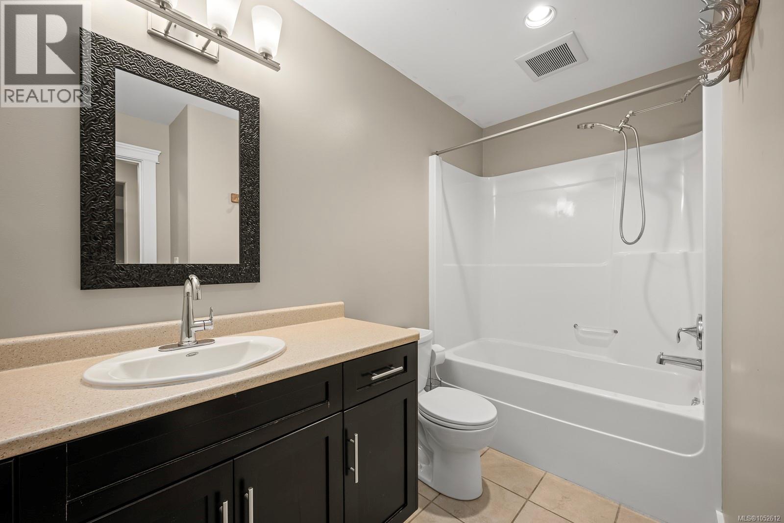 2644 Kendal Ave - 52