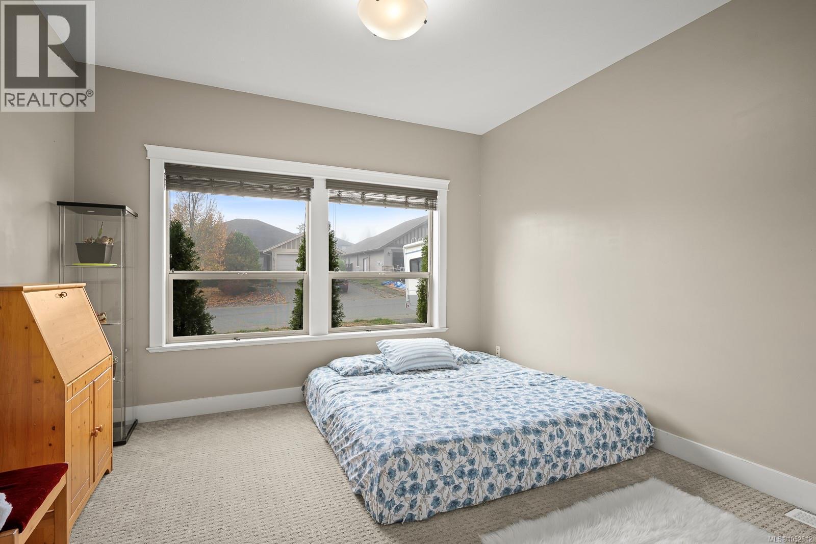 2644 Kendal Ave - 49