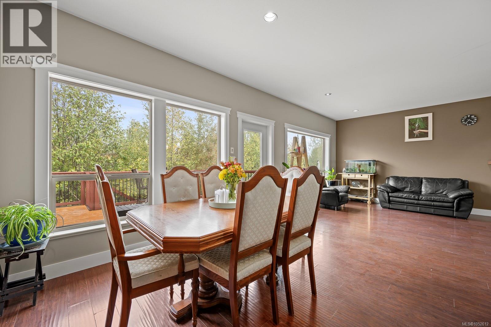 2644 Kendal Ave - 27