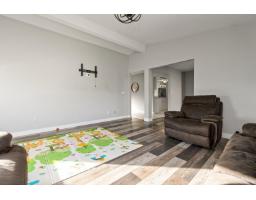 Foyer - 48247 Yale Road, East Chilliwack, Chilliwack, BC V4Z0A8 Photo 8