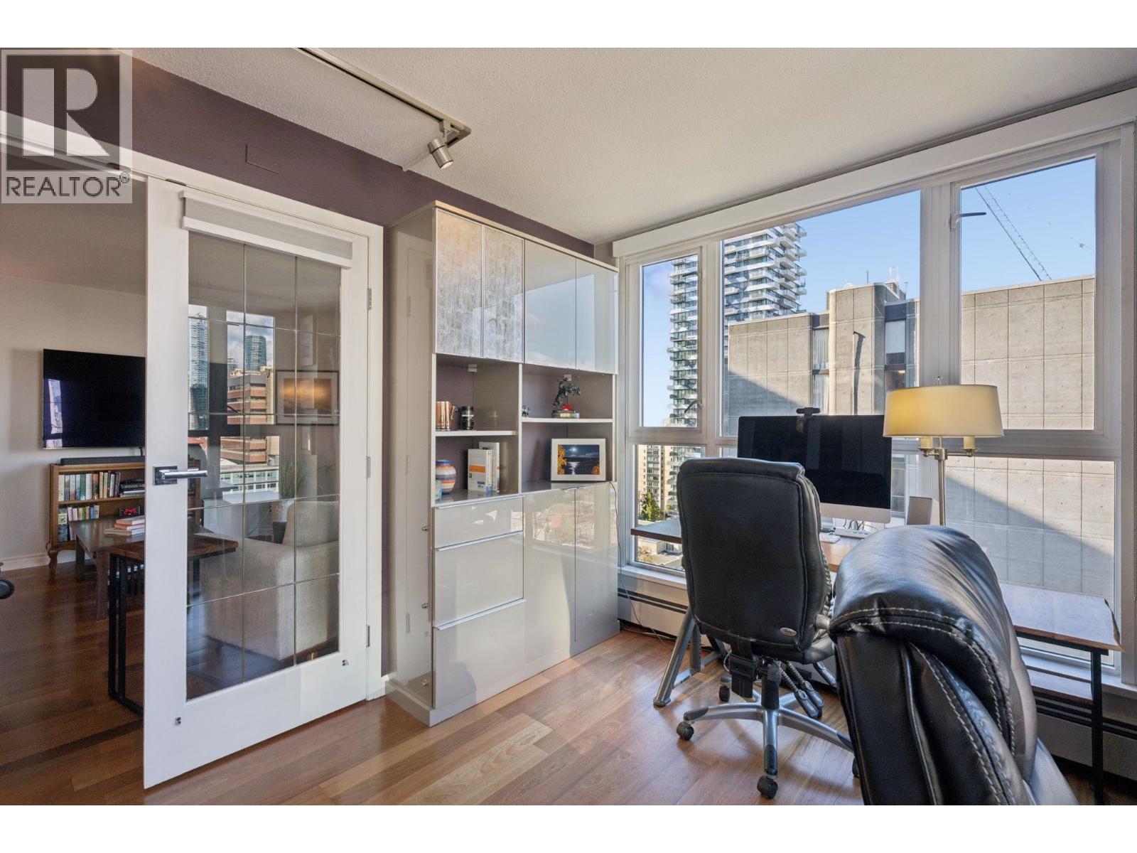 Photo of 1403 1010 BURNABY STREET 15