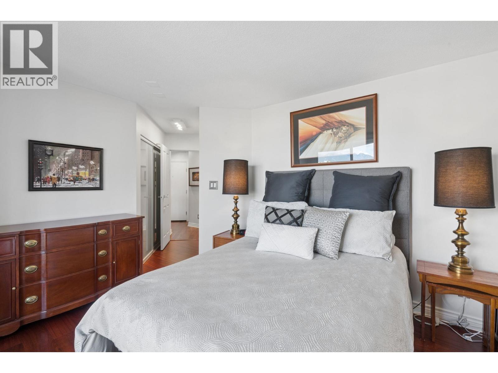 Photo of 1403 1010 BURNABY STREET 16