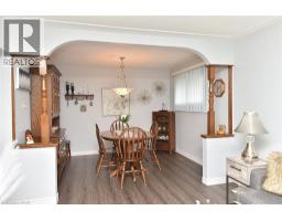 Living room/Dining room - 137 Fielding Crescent, Hamilton, ON L8V2P7 Photo 10