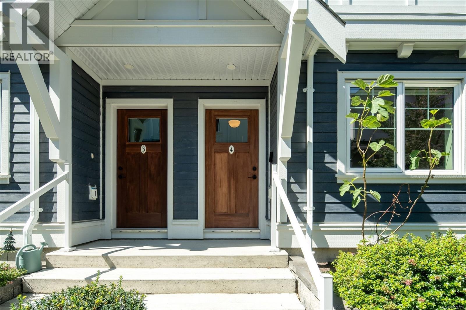 #4 3092 Washington Ave - 42