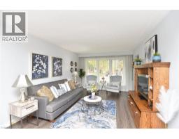 Primary Bedroom - 137 Fielding Crescent, Hamilton, ON L8V2P7 Photo 9