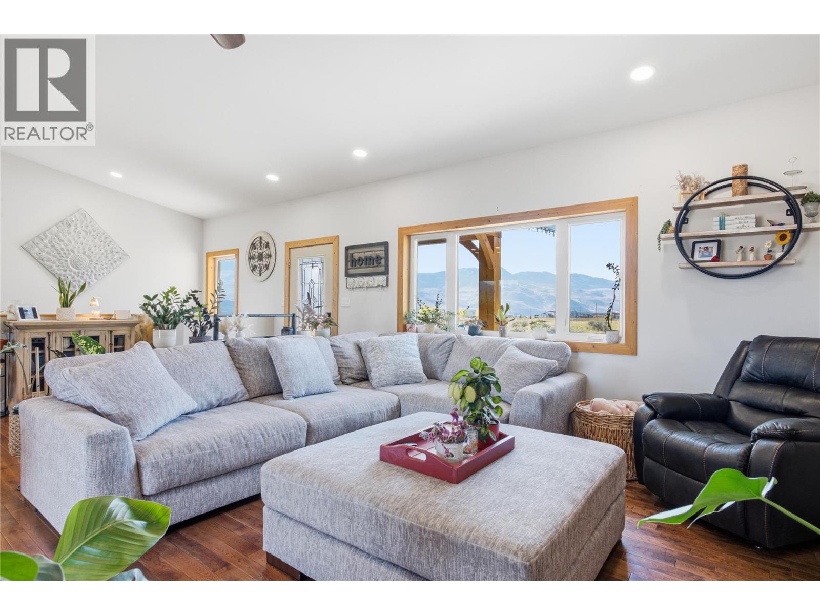 6536 ASHCROFT Road, Cache Creek - Image 1