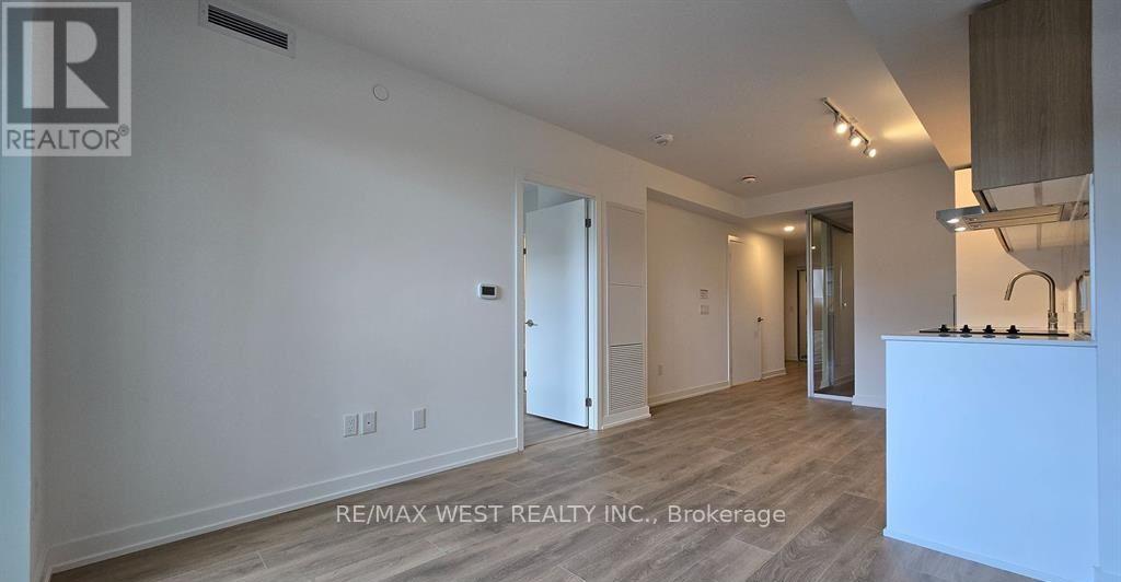 236 - 1100 SHEPPARD AVENUE W, Toronto (York University Heights) — photo 7