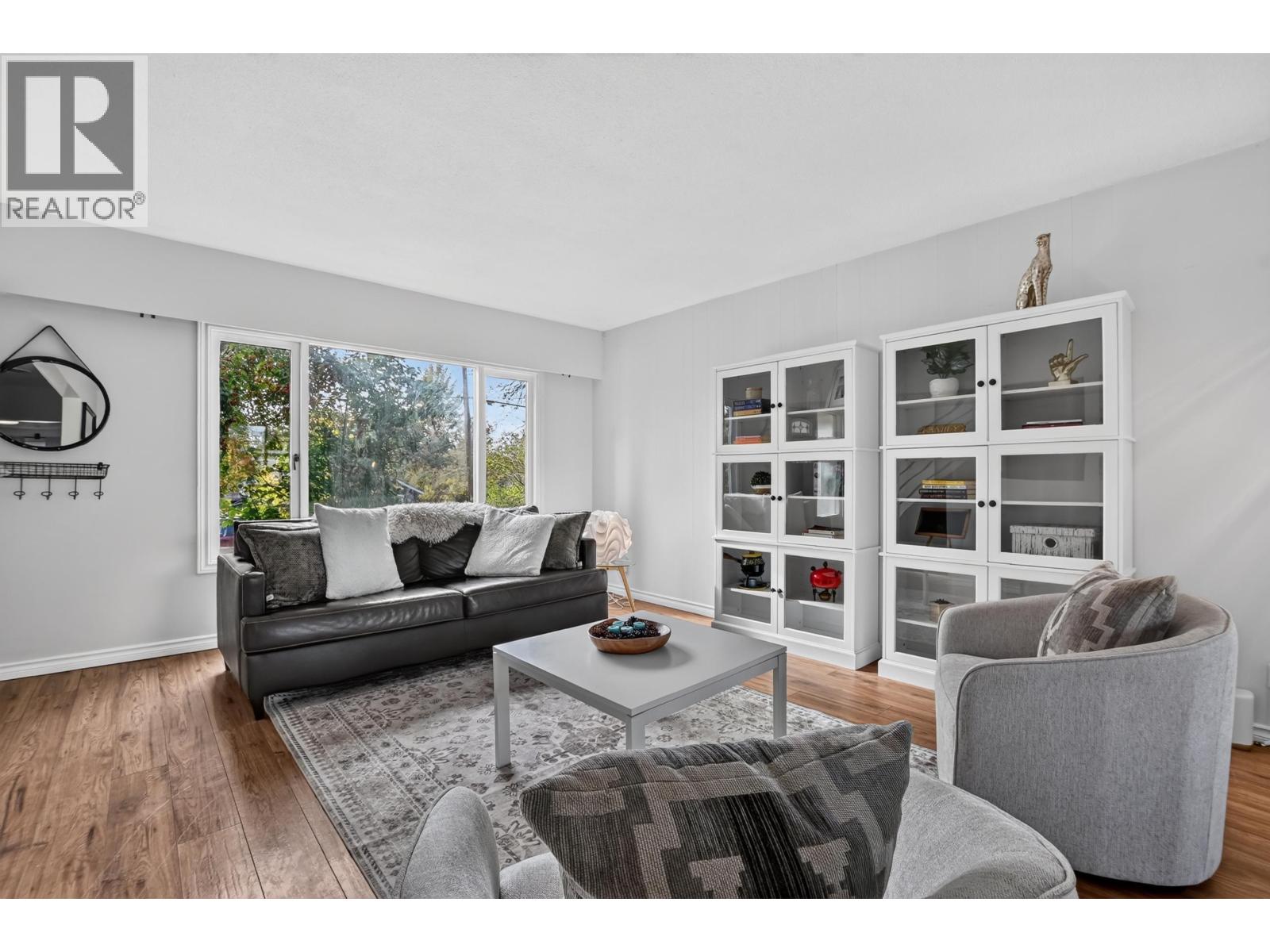 820-840 15TH AVENUE - 15