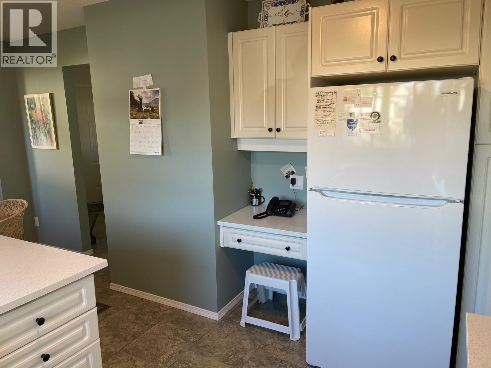 #11 401 Browne Road - 32