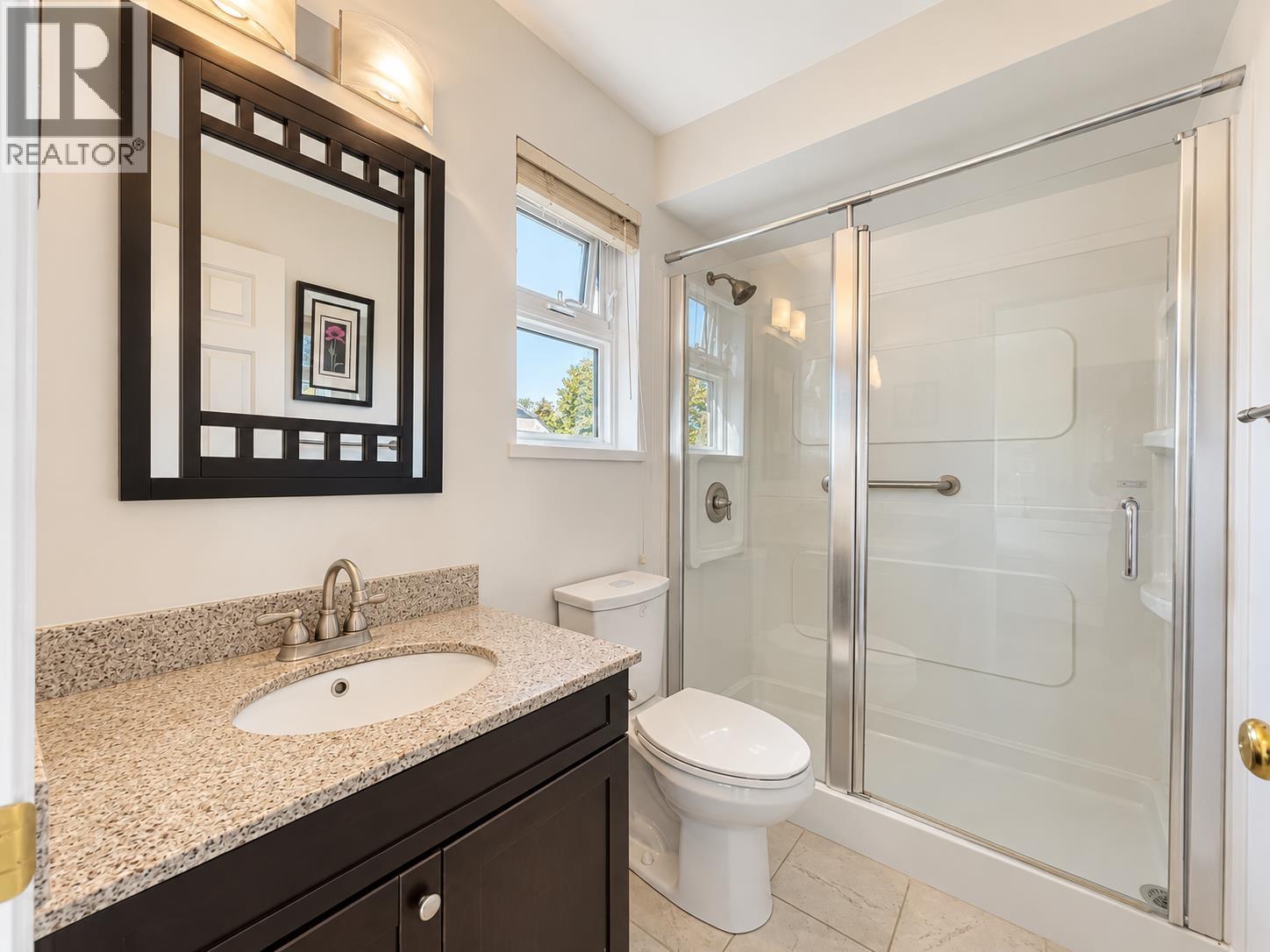 Photo of 1180 DEVONSHIRE CRESCENT 18