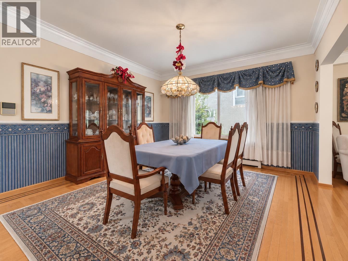 Photo of 1180 DEVONSHIRE CRESCENT 4