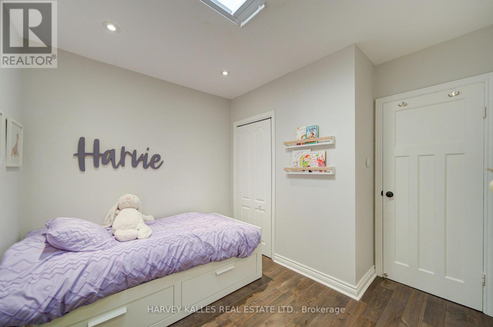34 Kenwood Avenue, Toronto, ON photo 26