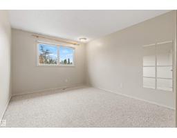 55 Royal Rd Nw, Edmonton, AB T6J2E7 Photo 16