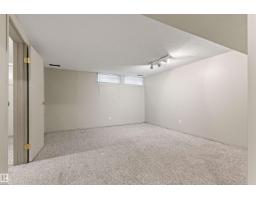 55 Royal Rd Nw, Edmonton, AB T6J2E7 Photo 24