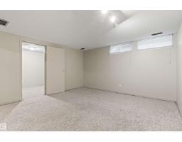 55 Royal Rd Nw, Edmonton, AB T6J2E7 Photo 26