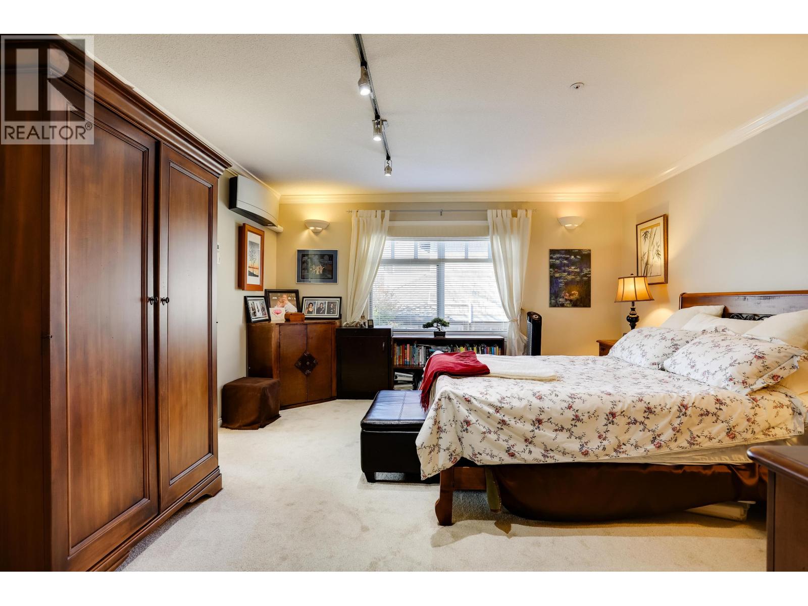 Photo of 24 5650 HAMPTON PLACE 20